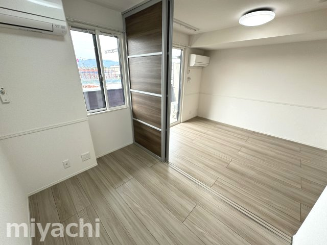 サンセール問屋町の洋室