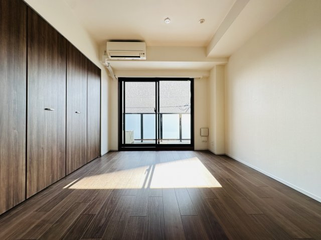 【寝室】ラドゥセール西宮北口
