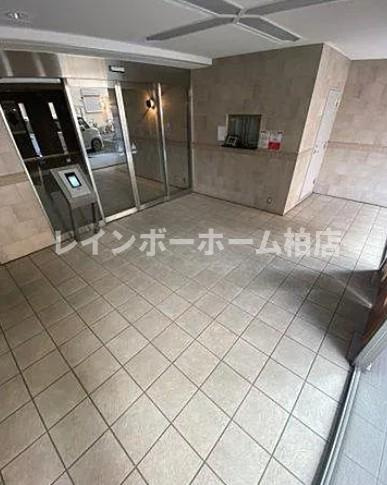 特典：仲介手数料が50％OFFです‼のエントランス|オートロックがあります
