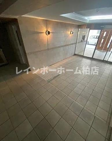 特典：仲介手数料が50％OFFです‼のロビー|建物の内部です