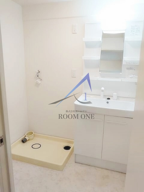 三田ナショナルコートの設備|洗濯機置場です。