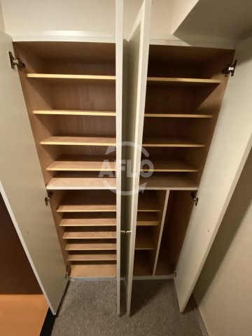 ビバーチェ鷺洲の収納|ビバーチェ鷺洲　下駄箱