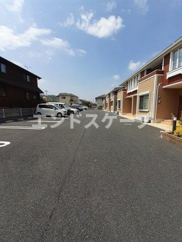 とまとＢの駐車場|高崎、前橋のお部屋探しはエンドスケープまで！お客様の理想お聞かせ下さい♪