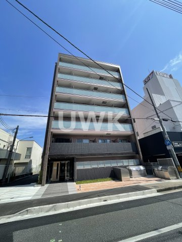 ローブコート六地蔵駅前の外観