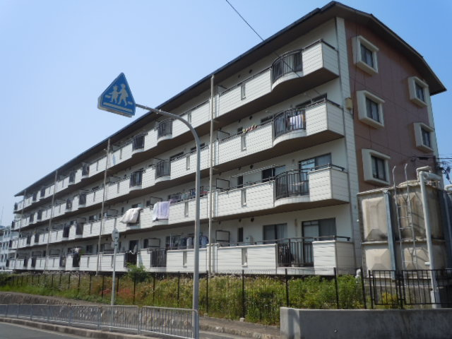 隆豊ハイツの外観