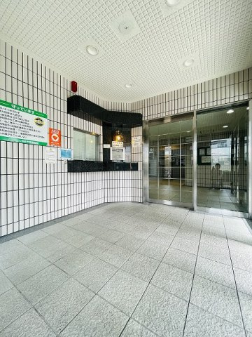  | アンピール箱崎東 | エントランススペース