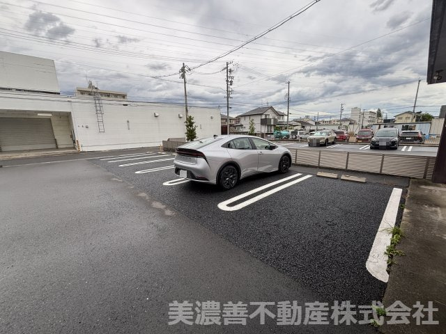 ６７３７７　岐阜市茜部菱野４丁目中古戸建の外観