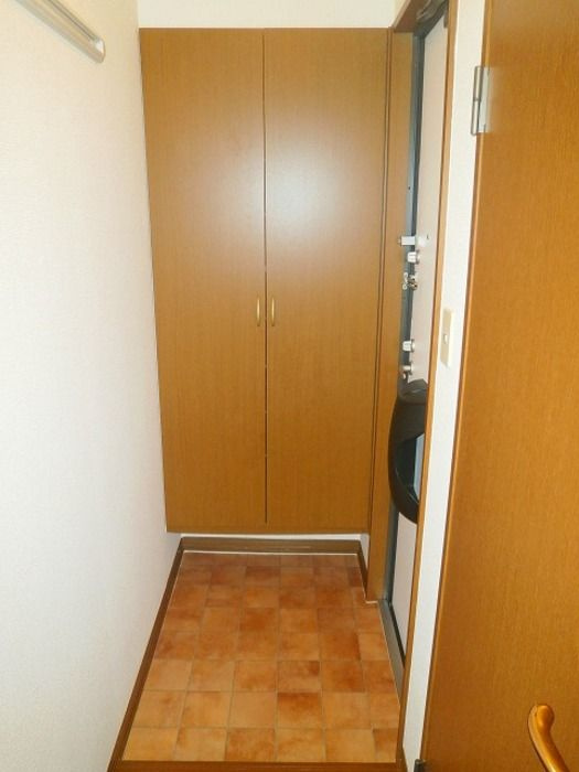 リビングタウン湖都が丘　Ｂ棟の玄関