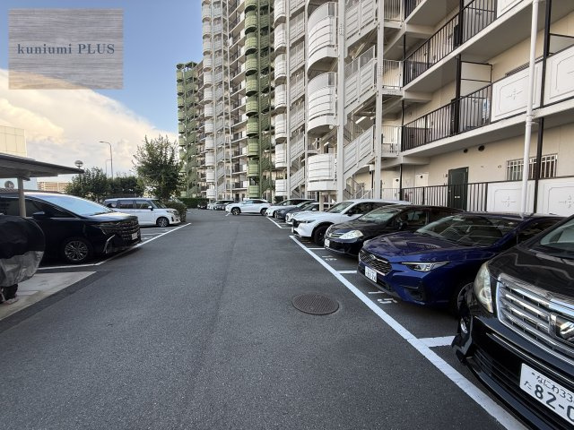 大阪城公園スカイハイツの駐車場