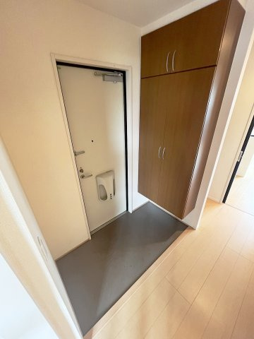 ゴールデン エコーの玄関