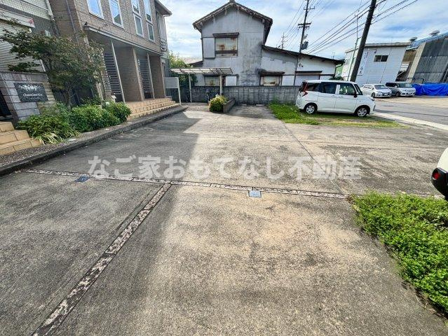 【駐車場】 | シャンベルタン