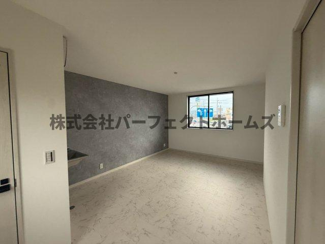 CREATIVE SPACE HAVE 出屋敷西町の居間・リビング|ゆったり過ごせる居間です