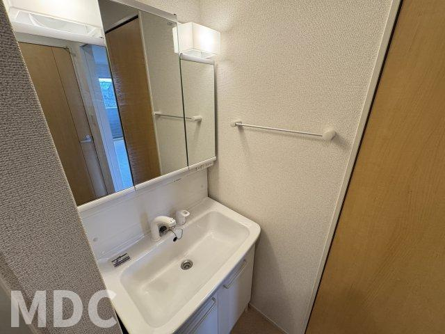 徳島市北矢三町３丁目のアパートの洗面所