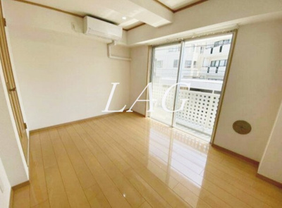 【居間・リビング】 | ソル・レヴェンテ | 洋室のお部屋です。