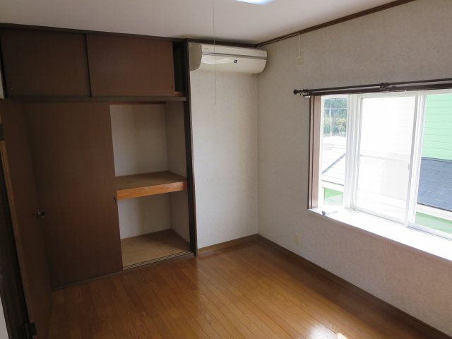 メープルⅠ貸家の内装|内装は落ち着いています