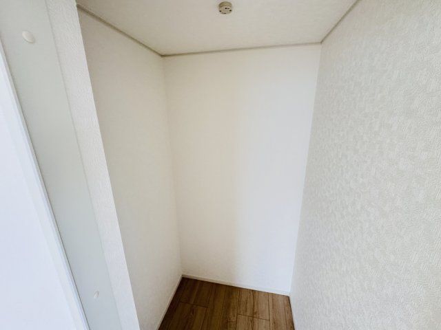 松戸市六実５丁目新築戸建（六実第12）の収納|6.37帖寝室・ウォークインクローゼット