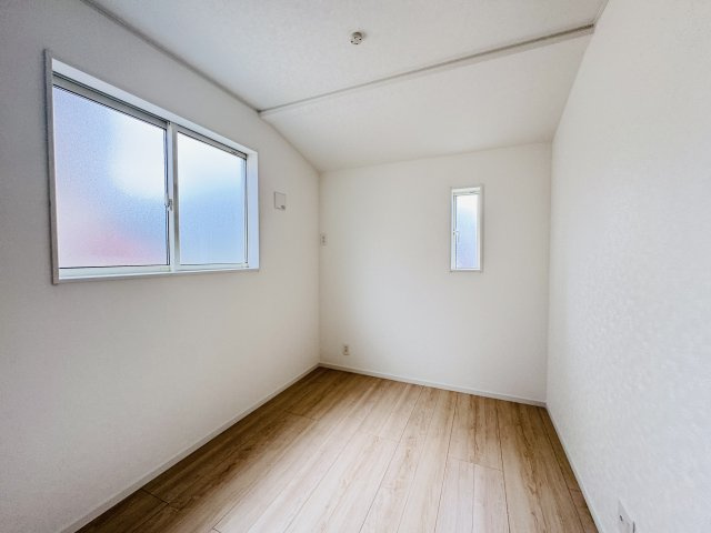 松戸市六実５丁目新築戸建（六実第12）の洋室|4.93帖洋室
