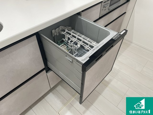 大津市秋葉台　第2期　新築一戸建てのその他|食事後の一仕事、食器洗いをボタン一つでお任せできちゃいます！