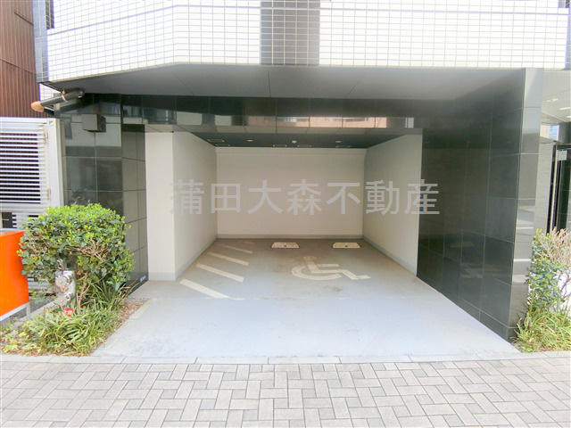 ル・リオン南大井の駐車場|敷地内平置き駐車場　空き状況等詳細はお問合せ下さい。