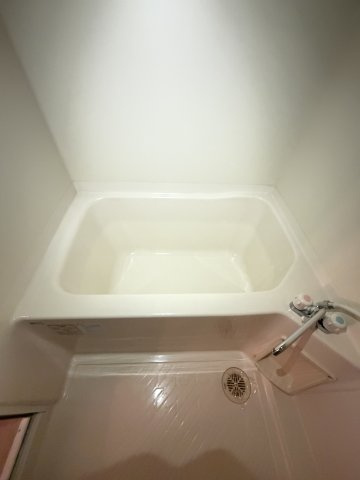 二宮町3丁目連棟住居(東5)の浴室