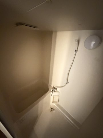 二宮町3丁目連棟住居(東5)の浴室
