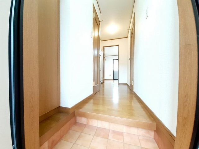 シャトー長尾の玄関
