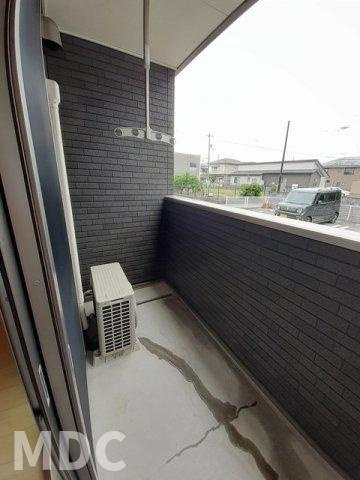 徳島市八万町夷山のアパートのバルコニー