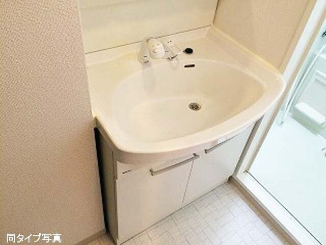 コンフォリア墨田立花の洗面所