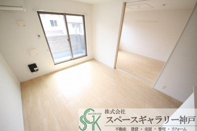 プレミアコートの居間・リビング|※お部屋により仕様が異なる場合があります※