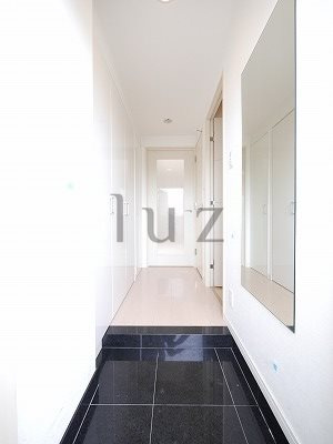 ドメイン横濱鶴見の玄関