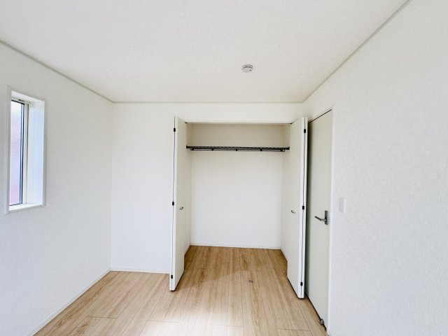 松戸市六実５丁目新築戸建（六実第12）の収納|6帖寝室収納