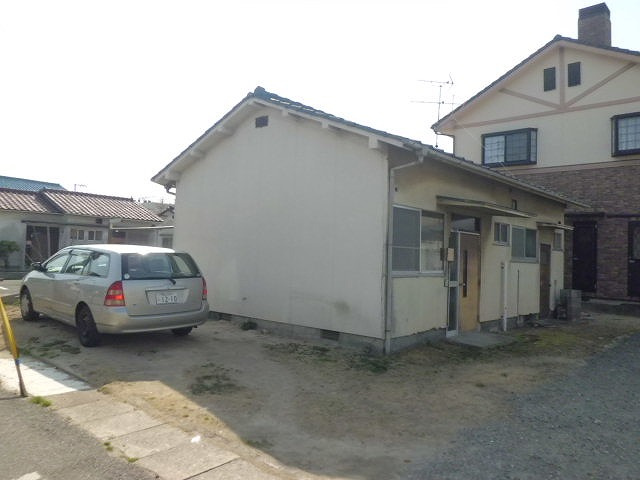 福富西渡邊　倉庫・借家の外観