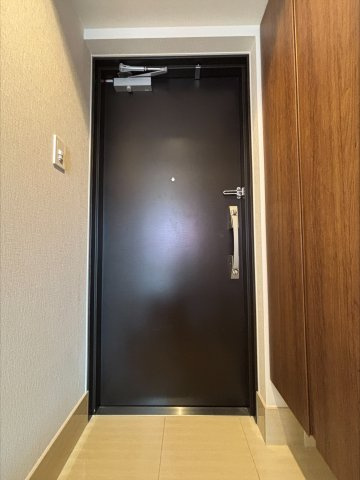 びゅうリエットグラン新宿戸山の玄関