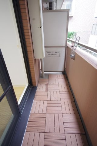 【バルコニー】