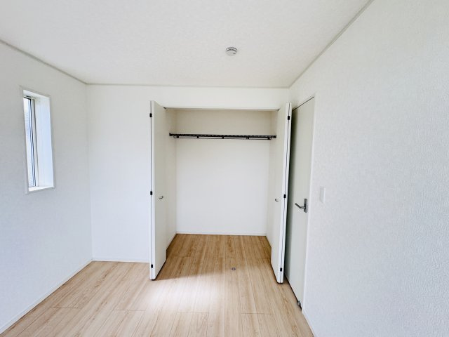 松戸市六実５丁目新築戸建（六実第12）の収納|6帖寝室収納