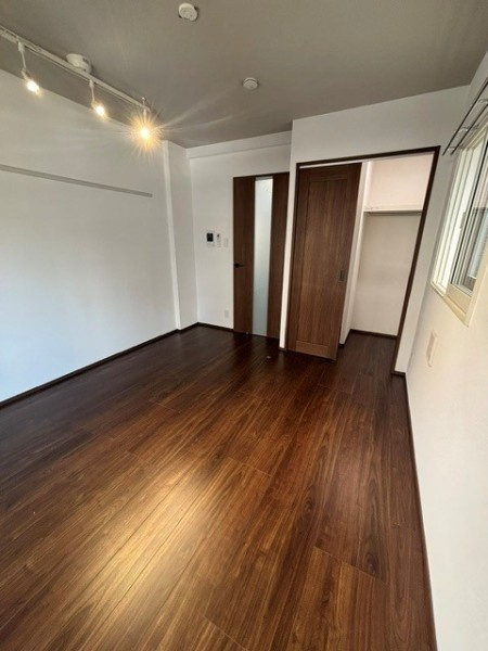 Ｔｈｅ　Ｓｈｉｎａｇａｗａ　Ｅａｓｔ　Ｒｅｓｉｄｅｎｃｅの居間・リビング|おしゃれな居間です
