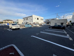 【駐車場】