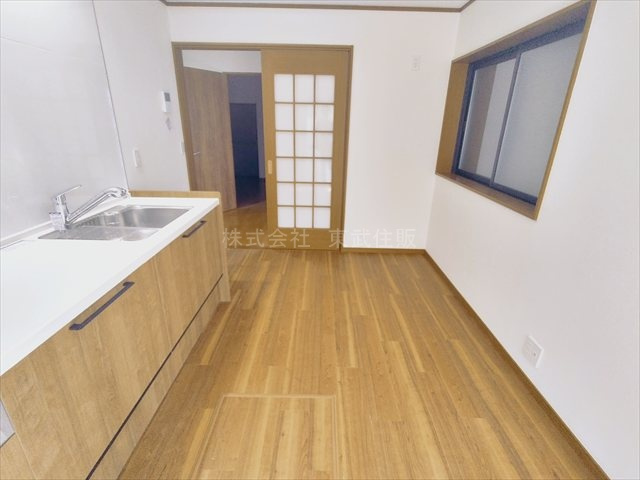 【居間・リビング】の画像
