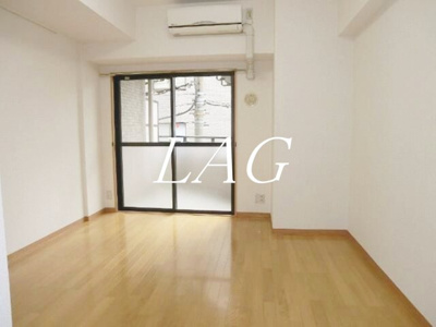 【居間・リビング】 | ラディアントコート | 洋室のお部屋です。