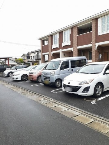 【駐車場】 | ラ・フロール | 駐車場があります