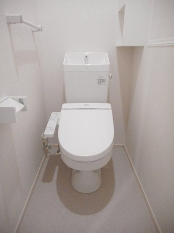 【トイレ】 | ソレイユプロムナードⅡ | シンプルで使いやすいトイレです