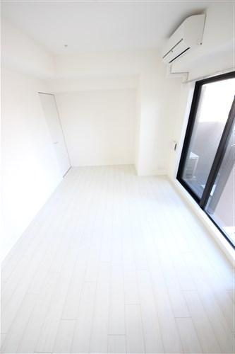 【洋室】 | S-RESIDENCE難波Briller
