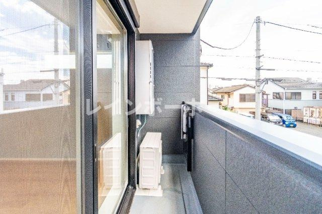 エフプレスト岸町のバルコニー