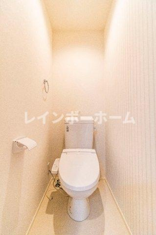 エフプレスト岸町のトイレ