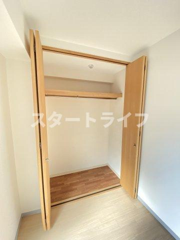 大阪市淀川区東三国４丁目の賃貸マンションの収納