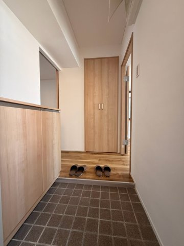 ダイアパレス白壁　名古屋市賃貸　仲介手数料無料の玄関