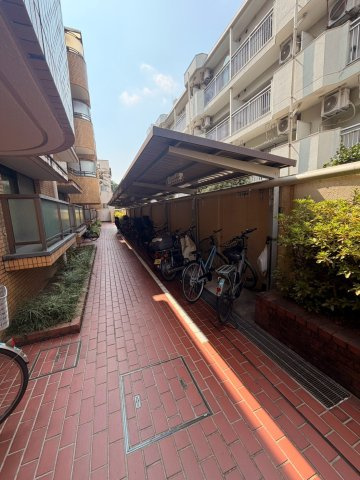 ダイアパレス白壁　名古屋市賃貸　仲介手数料無料の駐車場