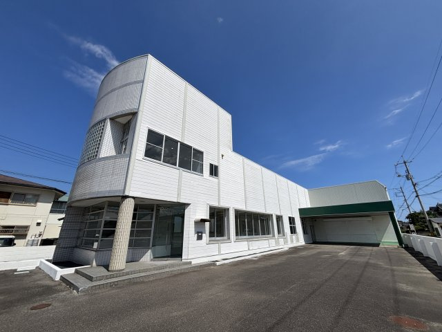 夜見町事務所倉庫の外観