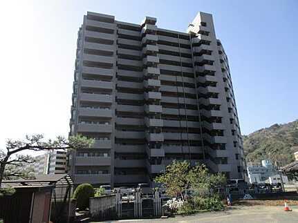 ファミール毘沙門台駅前