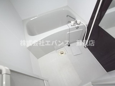 【浴室】 | CAREL浜野A（キャレル） | きれいなお風呂です